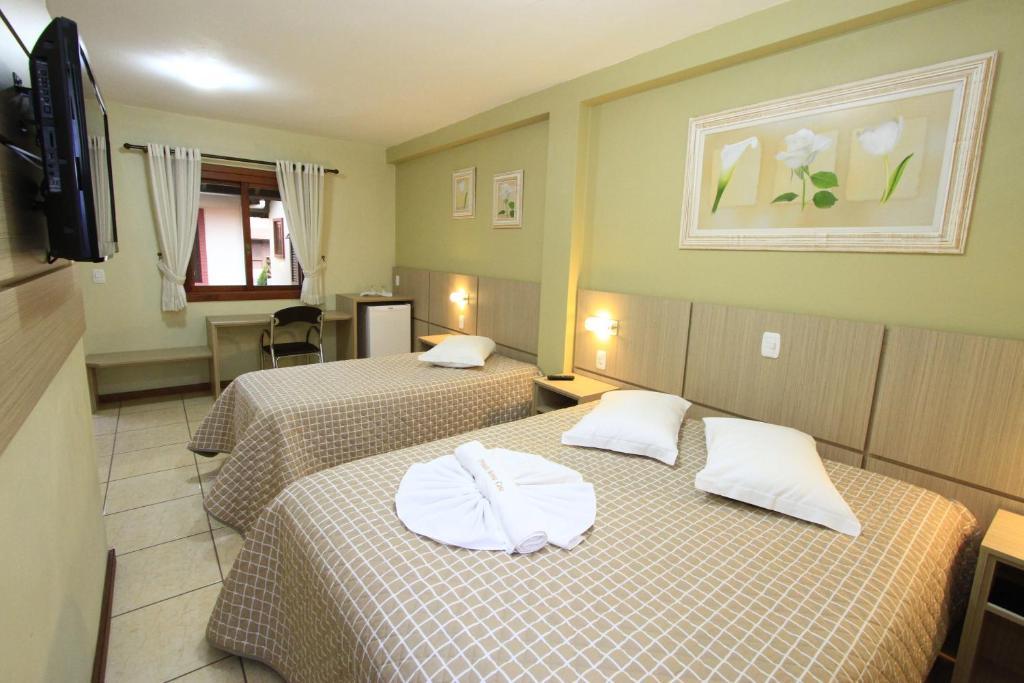 Pousada Floratta Nossa Casa Gramado Habitación foto